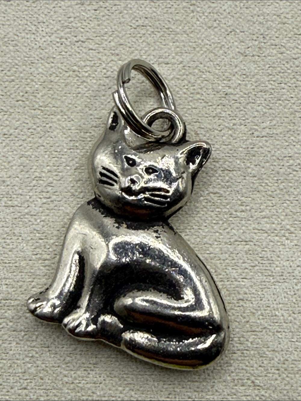 Vintage Silver tone Cat Pendant Charm for Necklace bracelets or more